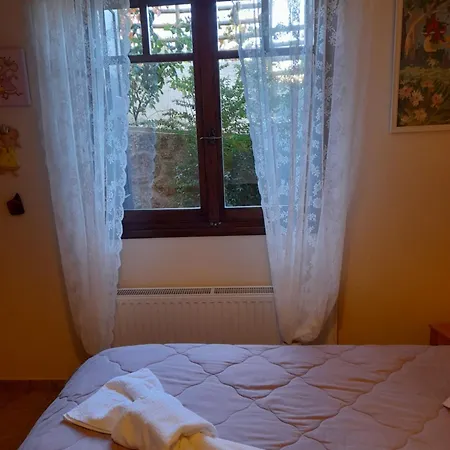 Anta's * Ambelokipoi (Corinthia)